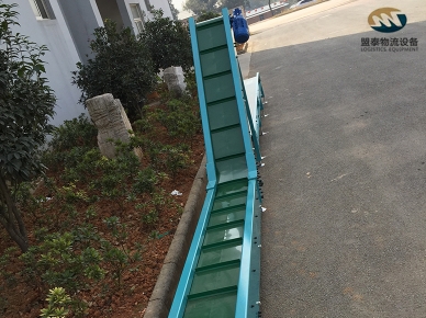 爬坡皮帶機(jī)